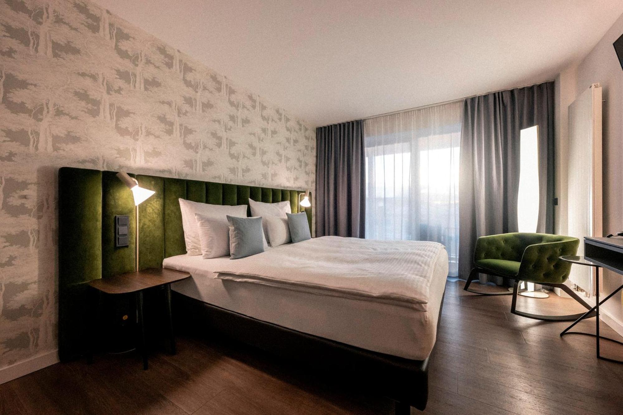Deluxe Single Room