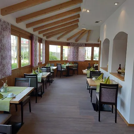 Hotel Garni Vier Jahreszeiten-3